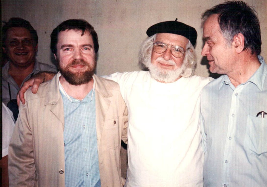 Jüri Talvet en Nicaragua, en 1988, junto a los poetas Ernesto Cardenal y el ucraniano Dmytro Pavlychko. Foto: Mai Väljas.