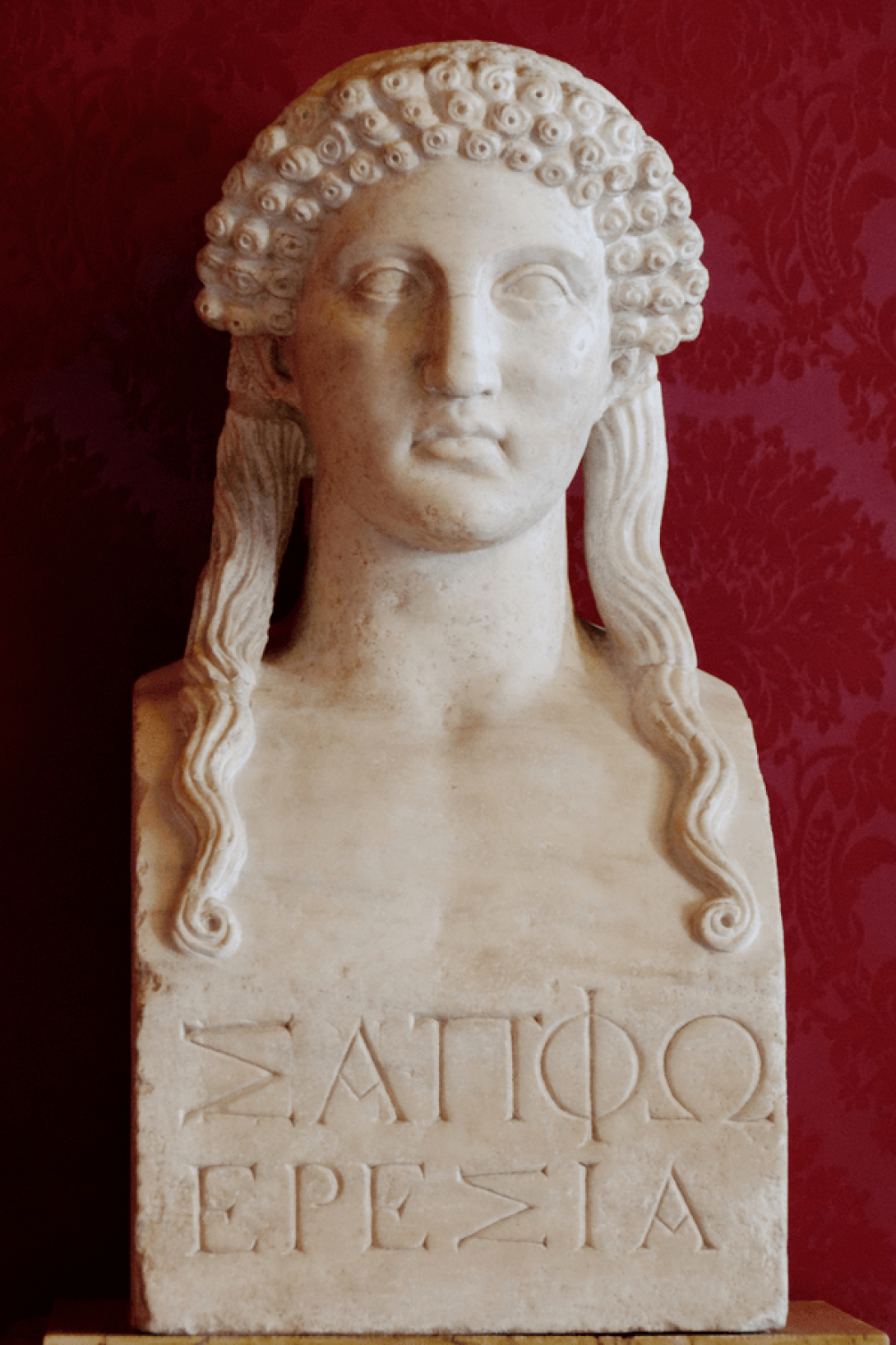 Escultura de la imagen de Safo de Lesbos.