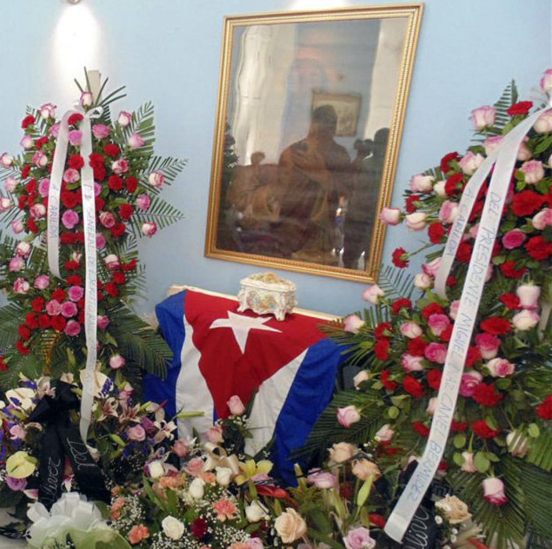 Exequias de Carilda Oliver Labra, en Calzada de Tirry 81, Matanzas, Cuba
