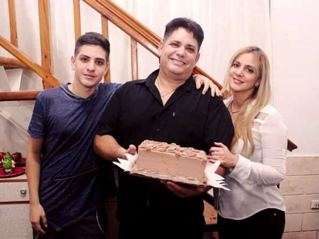 La familia del doctor Naranjo, durante una celebración.