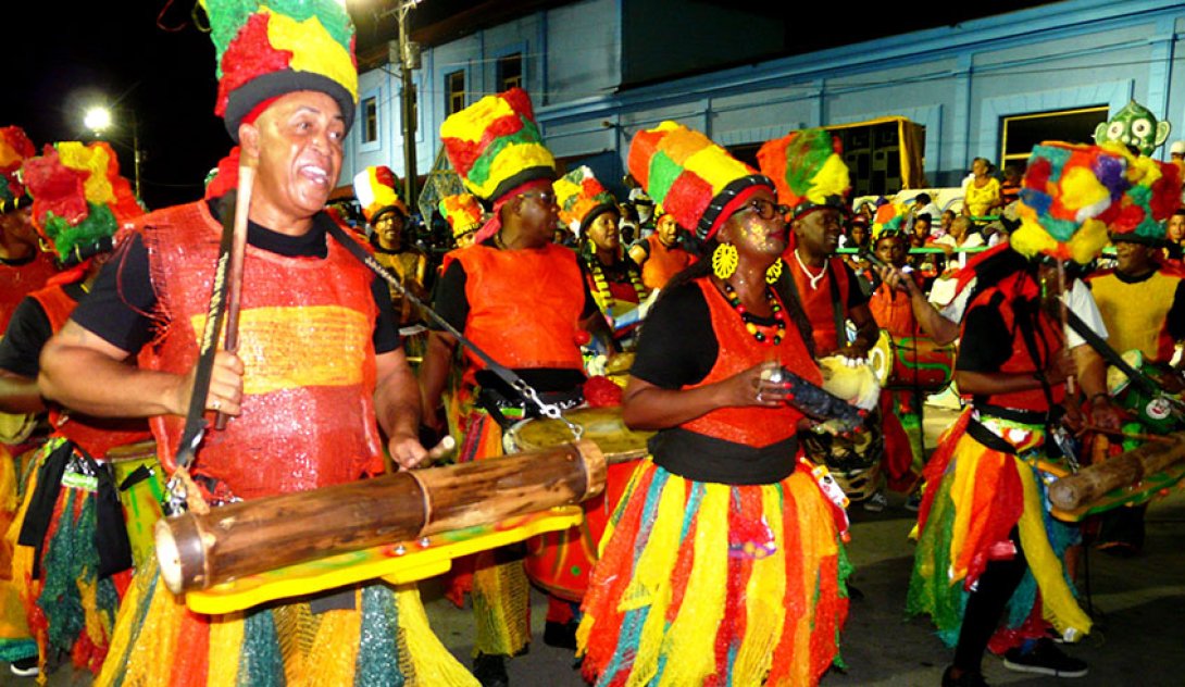 Carnavales de Santiago de Cuba.