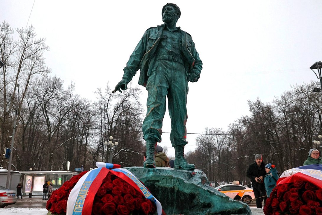 Estatua de Fidel Castro en Rusia.