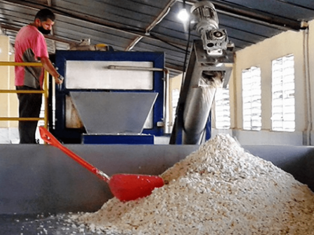 Planta de producción de harina de yuca en Cienfuegos.