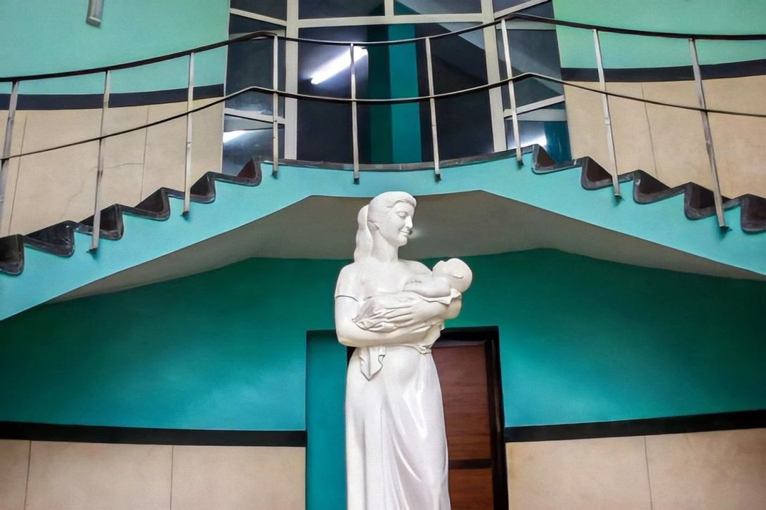 Entrada del hospital Hijas de Galicia.