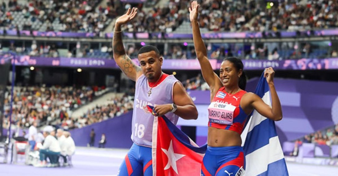 Omara Durand y su guía Yunior Kindelán en los Paralímpicos París 2024.