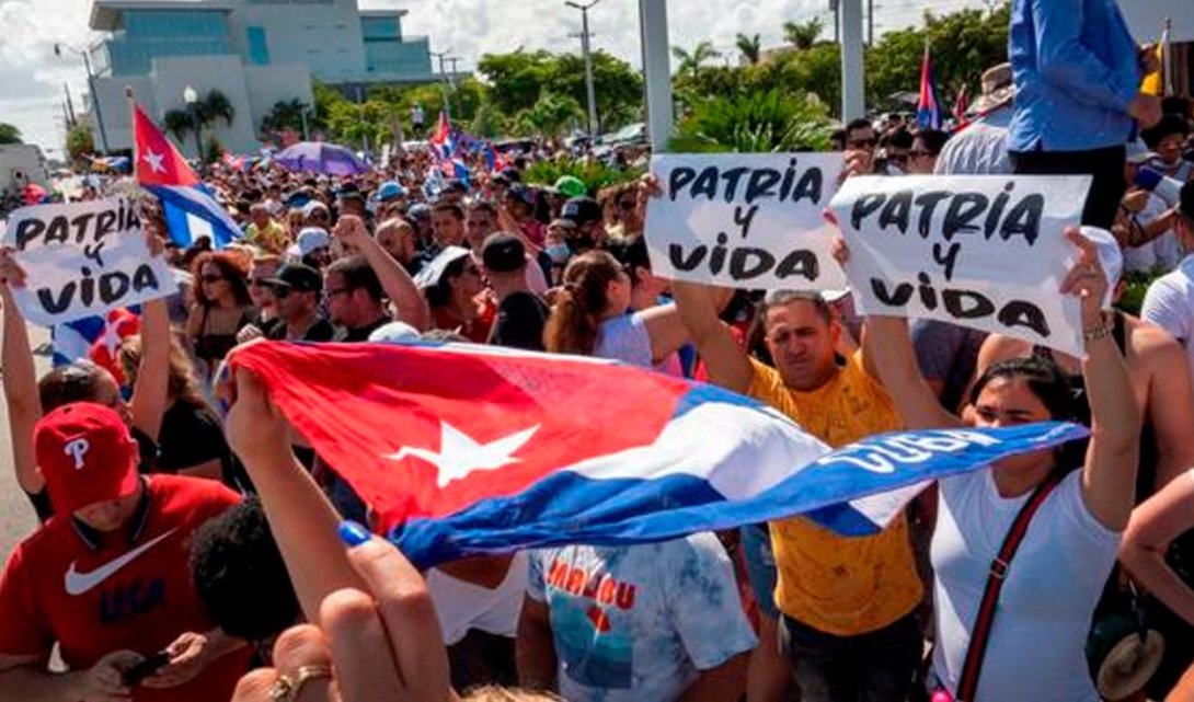 Protestas en Cuba. 11 de julio 2021. Carteles de Patria y vida