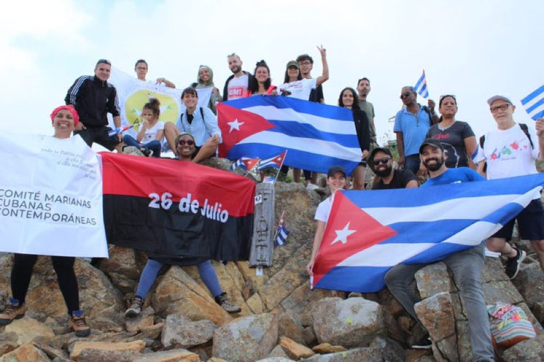 Cubanos en el Pico Fidel el 13 de agosto de 2023