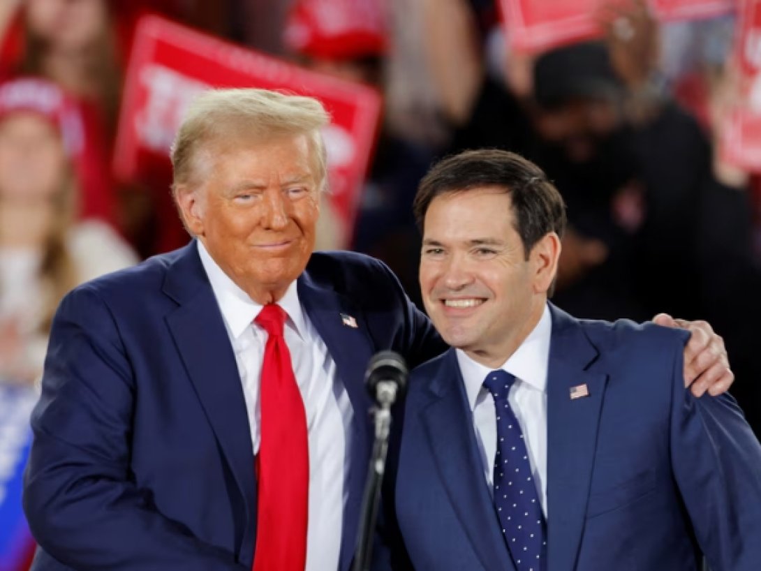 Donald Trump junto al senador cubano-americano Marco Rubio.