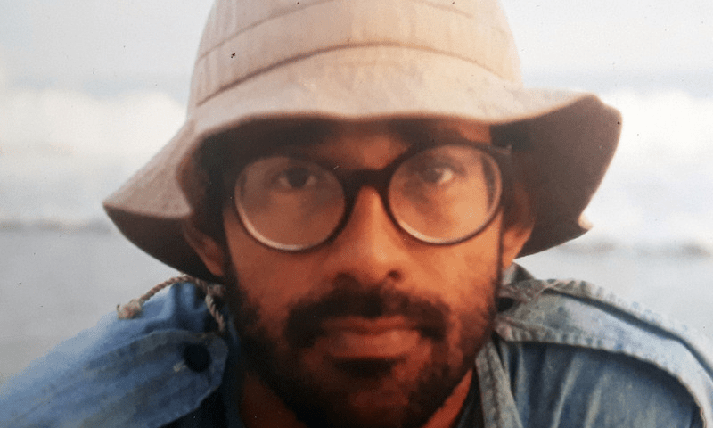 Retrato de un rostro masculino.