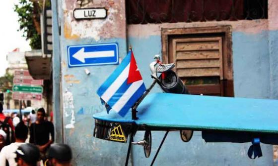 Bicitaxi cubano. Foto: Francis Sánchez