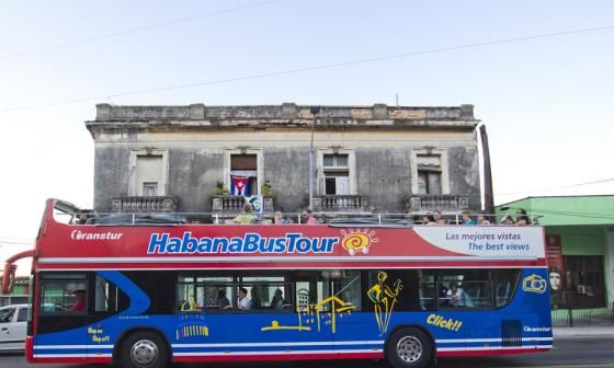 Habana Bus Tour. Turistas por La Habana