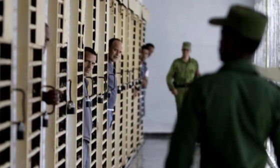 Guardias vigilan una prisión cubana. 