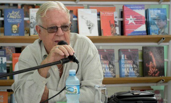 El escritor cubano Luis Álvarez Álvarez.