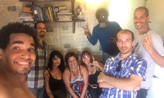 Selfie de Luis Manuel con otros artistas del Movimiento San Isidro, La Habana, 16-09-2019.