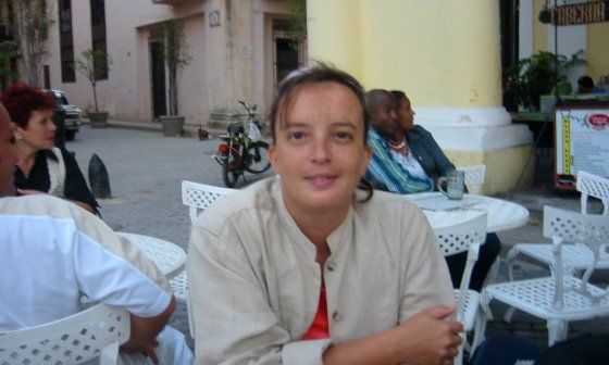La poeta y narradora cubana Polina Martínez Shviétsova.