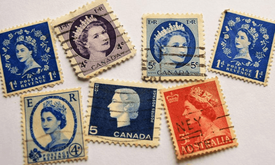 Reina Isabel II en sellos.