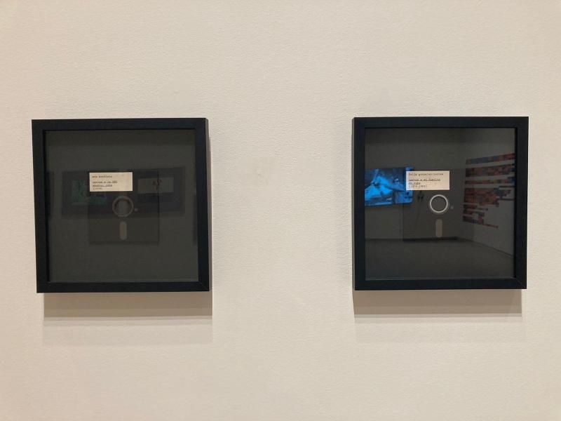 Vista de la exposición "Sin Autorización: Contemporary Cuban Art". Obras "Archivo I" y "Archivo II" de Julio Llópiz-Casal