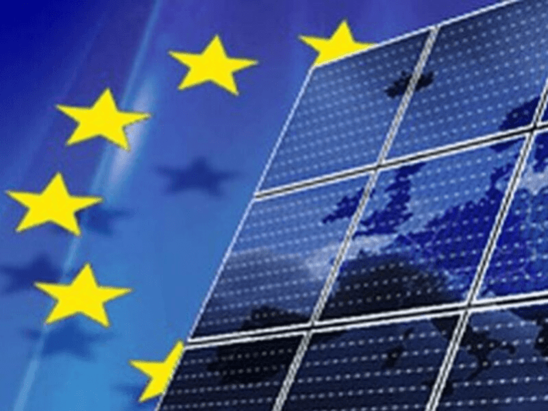 La Unión Europea y la energía solar a partir de paneles fotovoltaicos.
